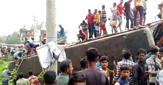 হবিগঞ্জে ঢাকা-সিলেট মহাসড়কে বাস উল্টে আহত ১৫